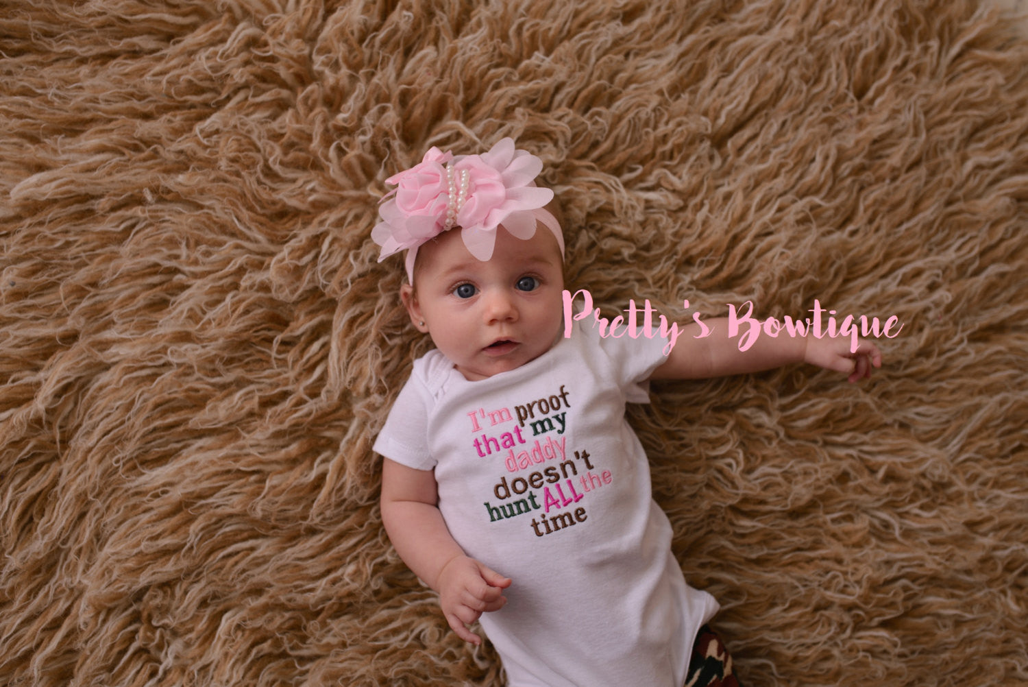 Daddys Girl Outfit – Hunting Dad Outfit with Camo Legwarmers & Flower  Headband – I'm Proof That My Daddy Doesn't Hunt All the Time